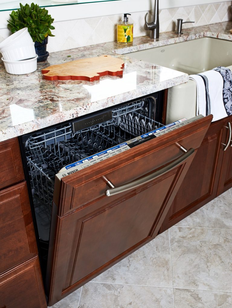 traditional kitchen design with hidden dishwasher