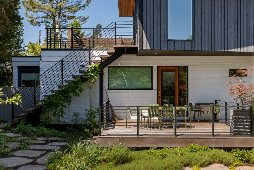 Modern Outdoor Living